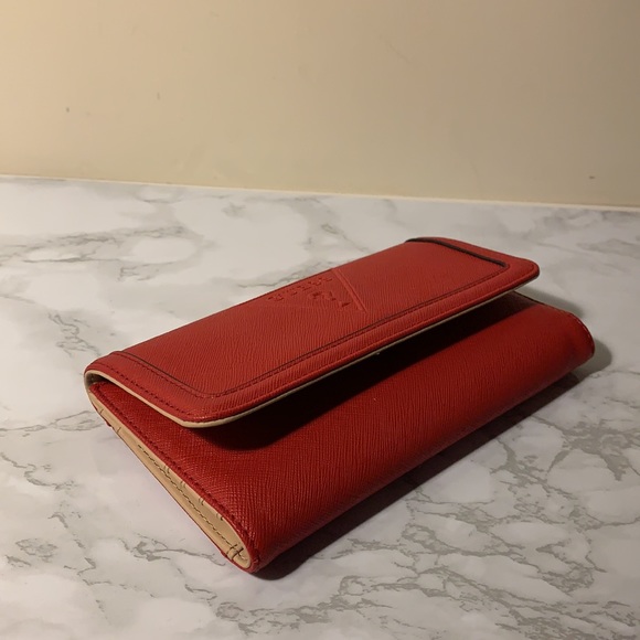 Guess Clutch Leather Wallet with Embossed Logo - Picture 3 of 10
